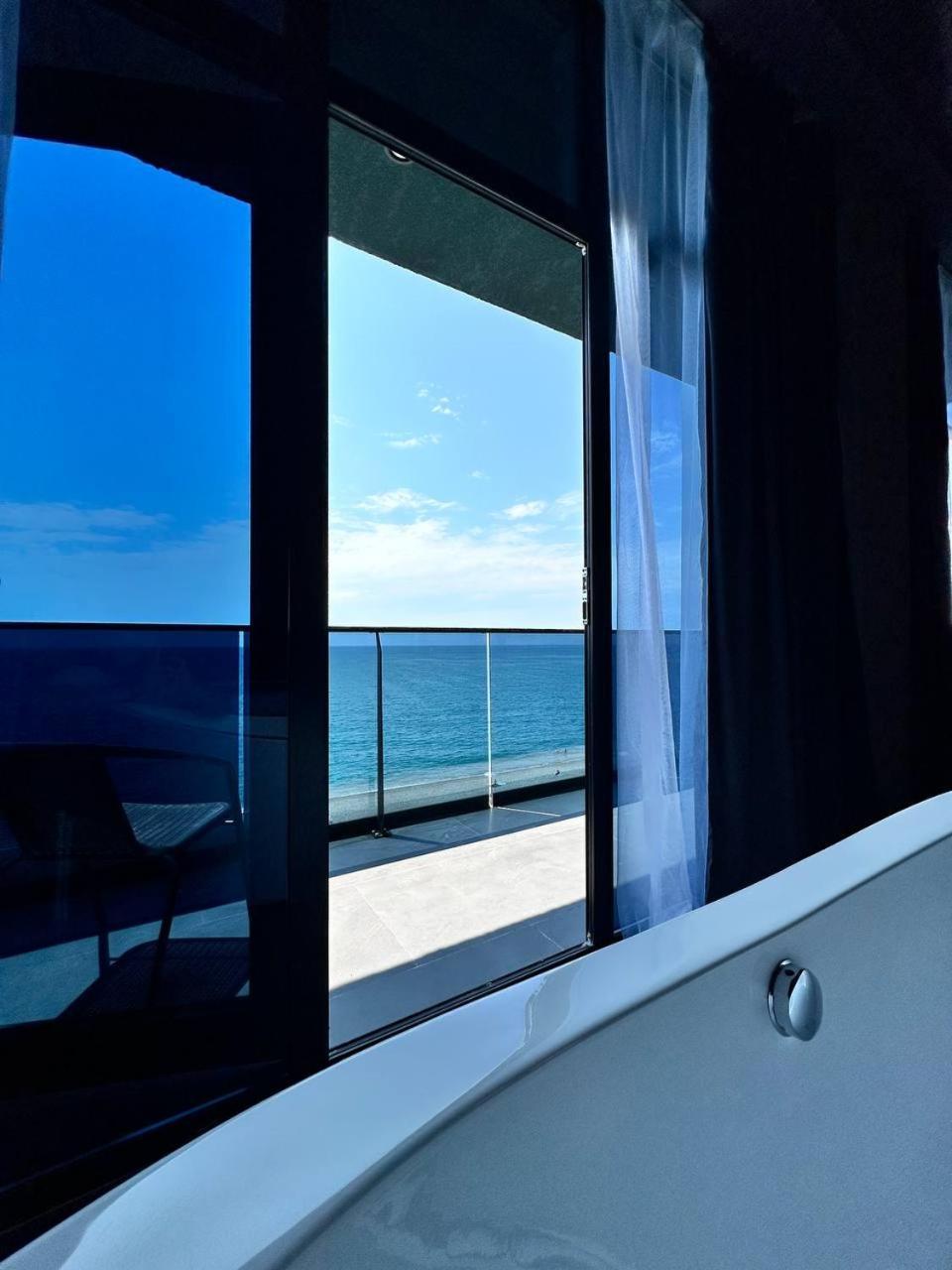 Hotel Black Sea Kobuleti Exterior photo